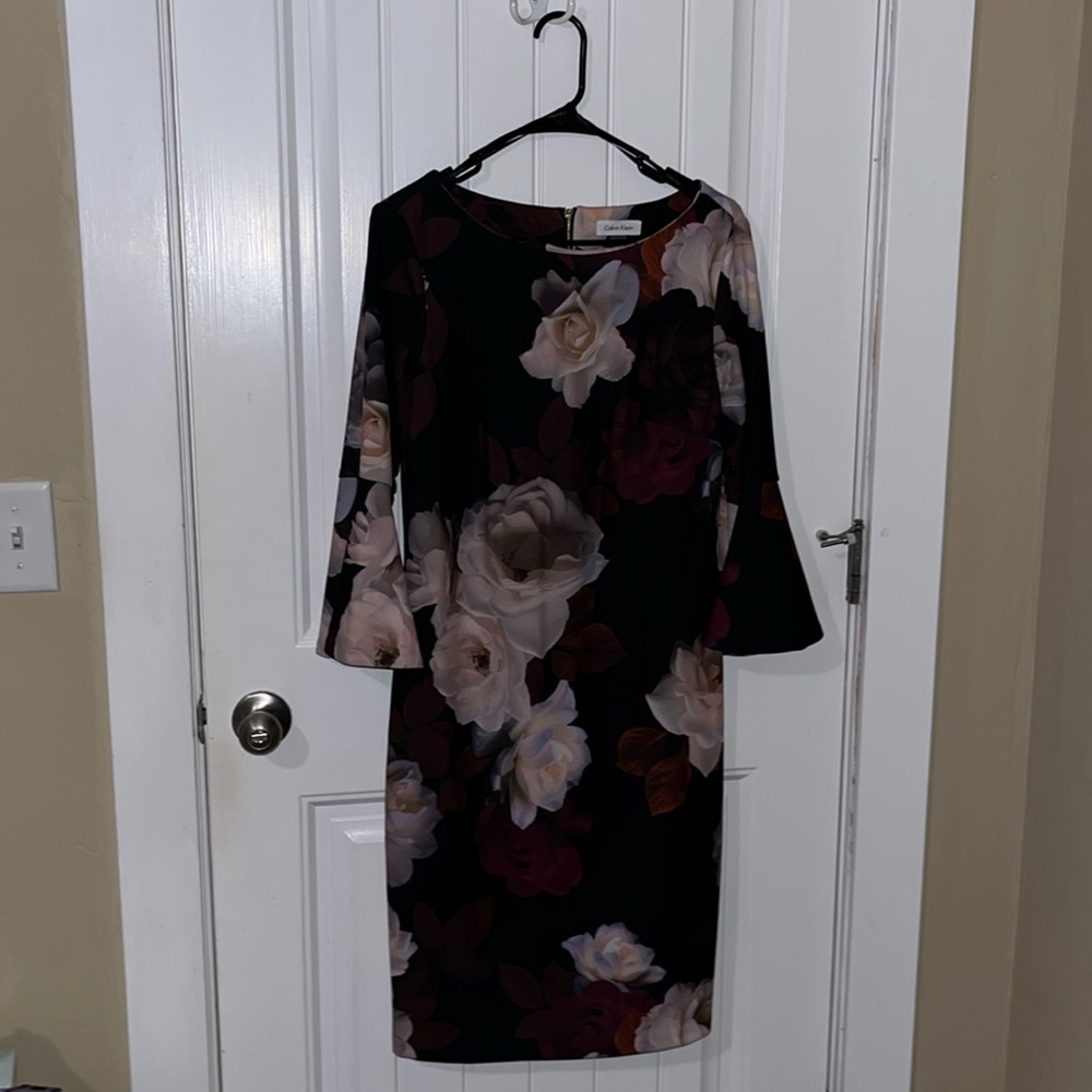 Calvin Klein Floral Bell Sleeved Dress Sz 10